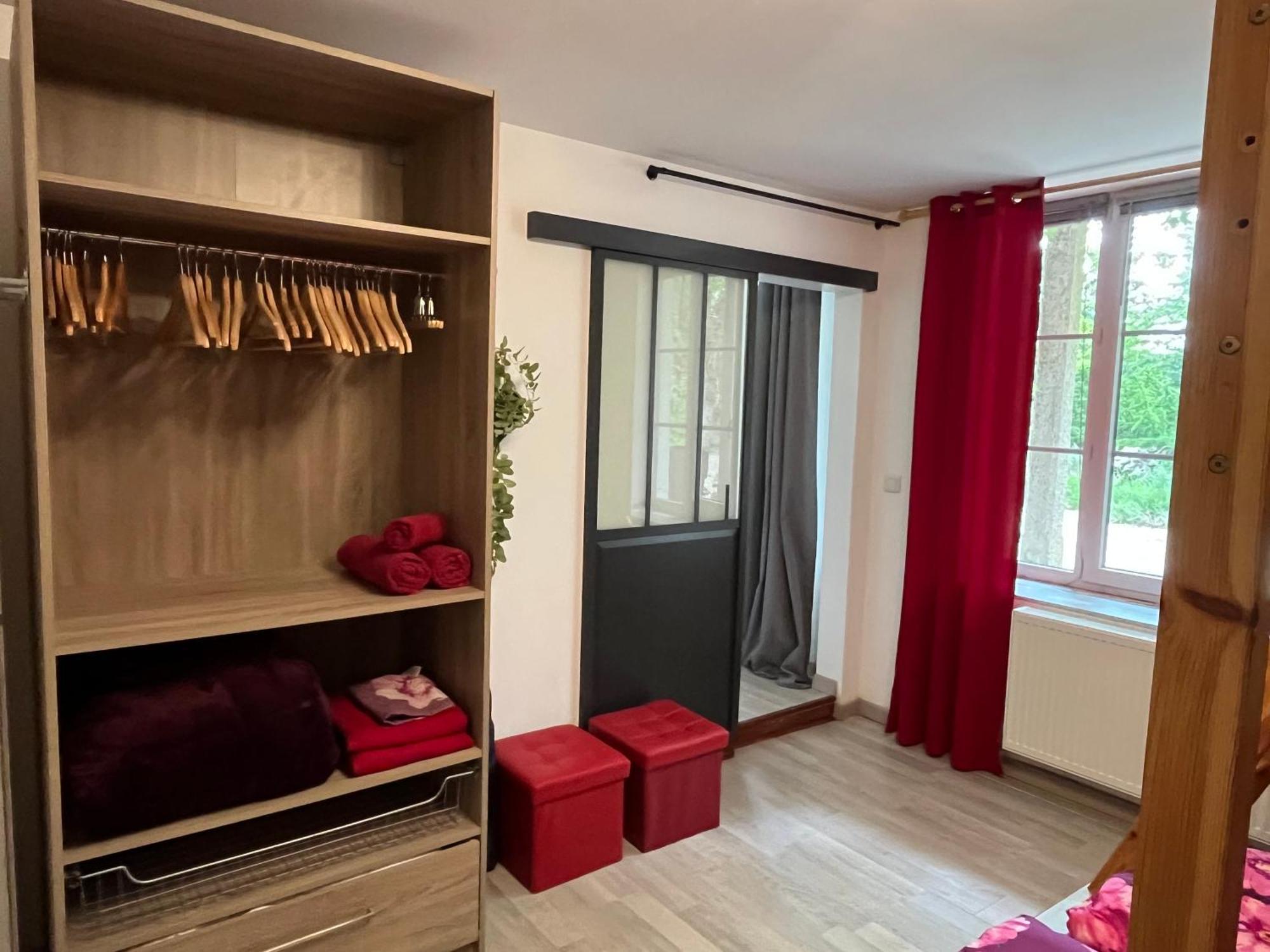 Couleurs De La Vie - Chambres D'Hotes Et Gite Cormatin Pokoj fotografie